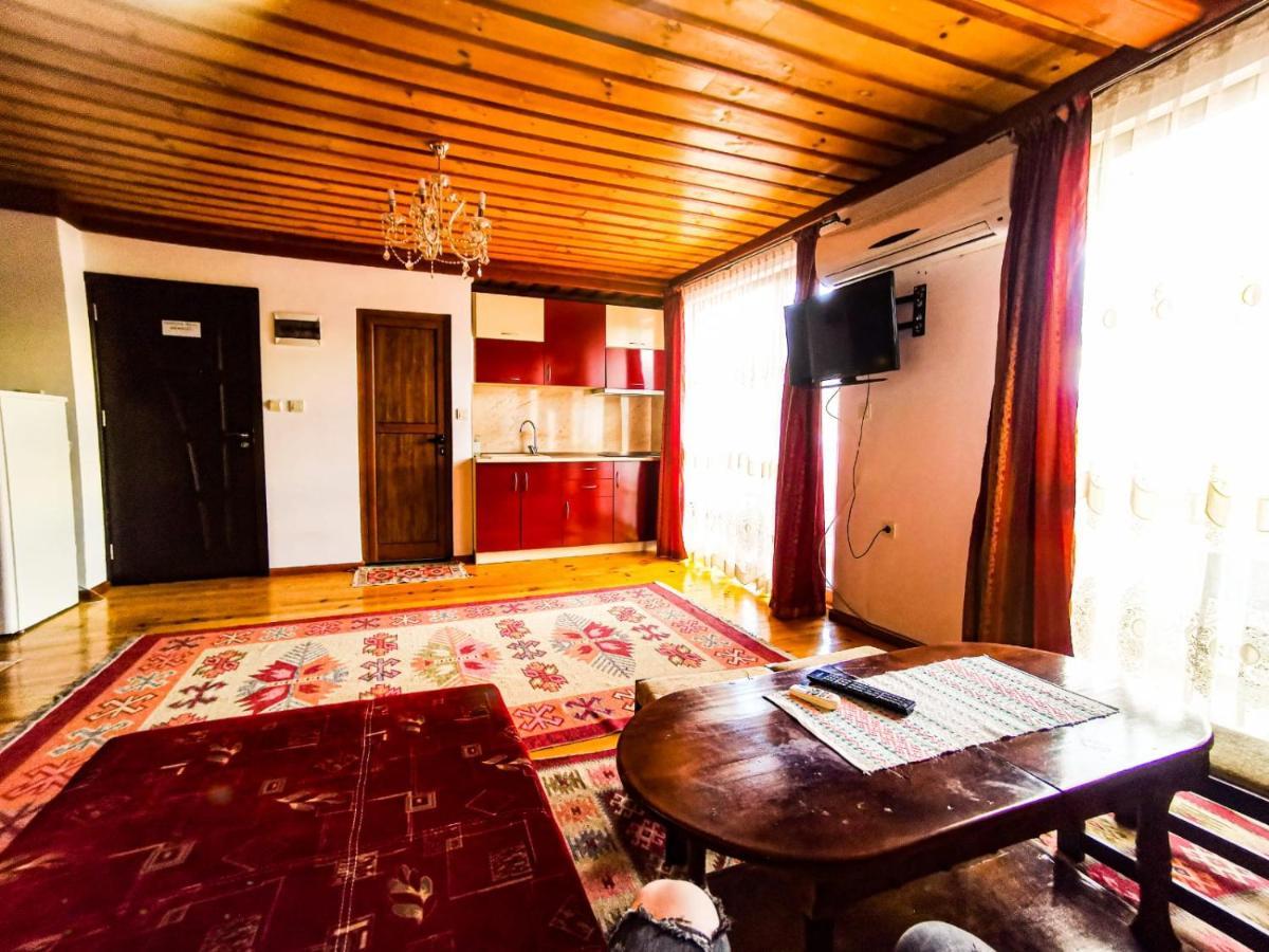 Hotel Alikante Сирніца Екстер'єр фото