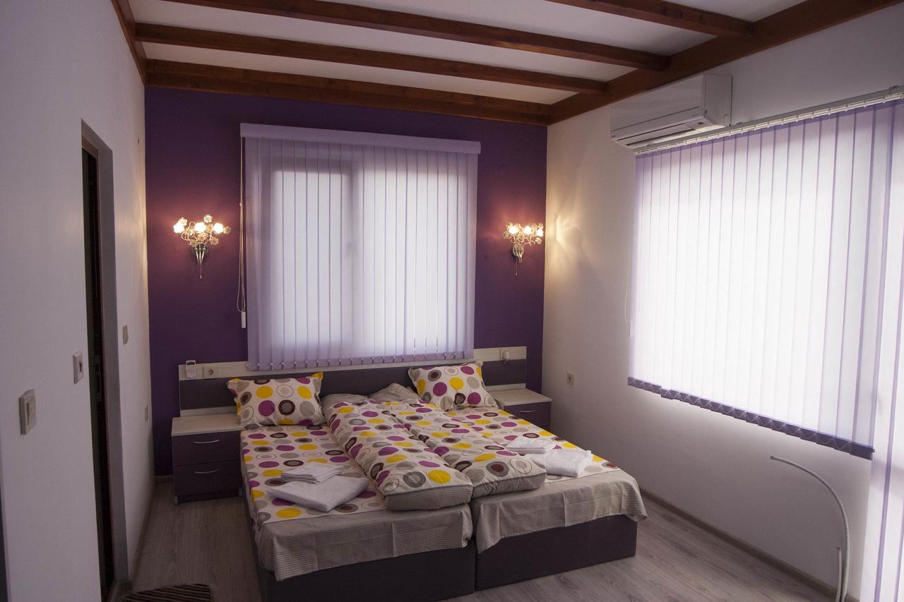 Hotel Alikante Сирніца Екстер'єр фото
